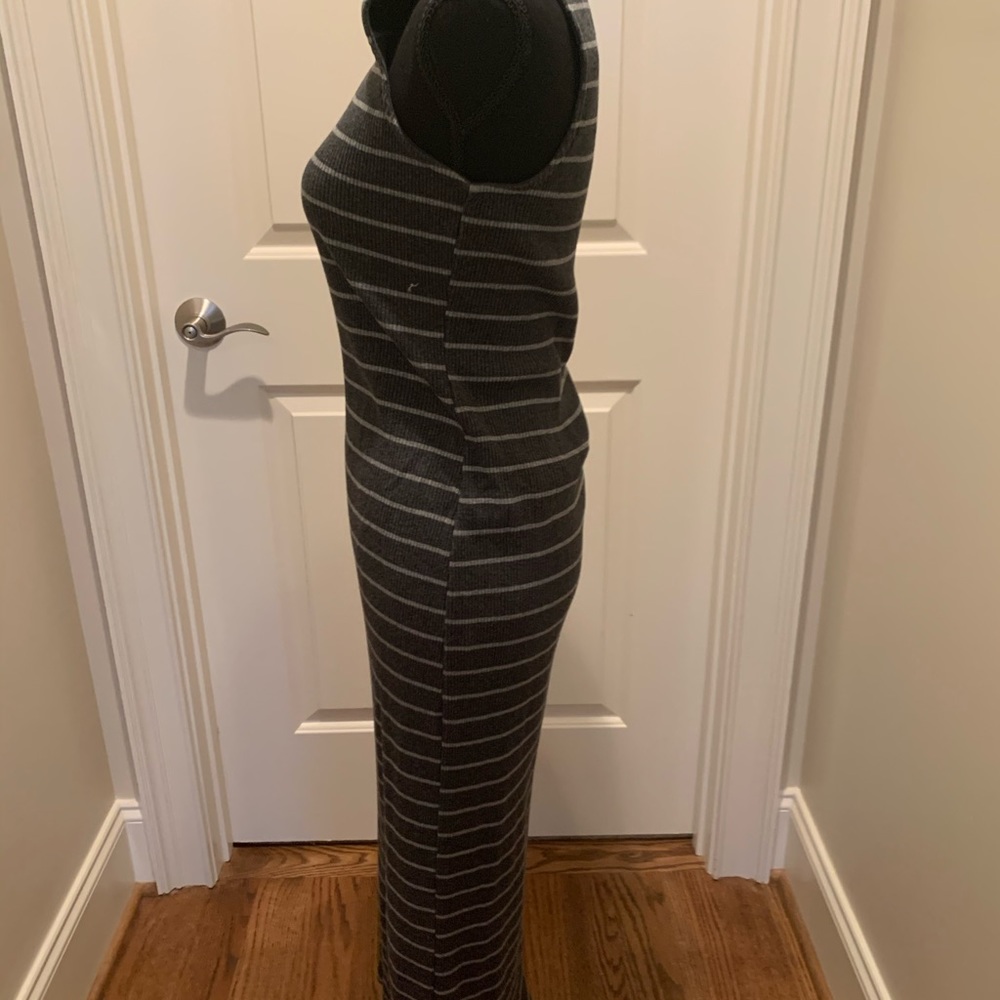 Soft and lightweight maxi dress - Picture 3 of 3